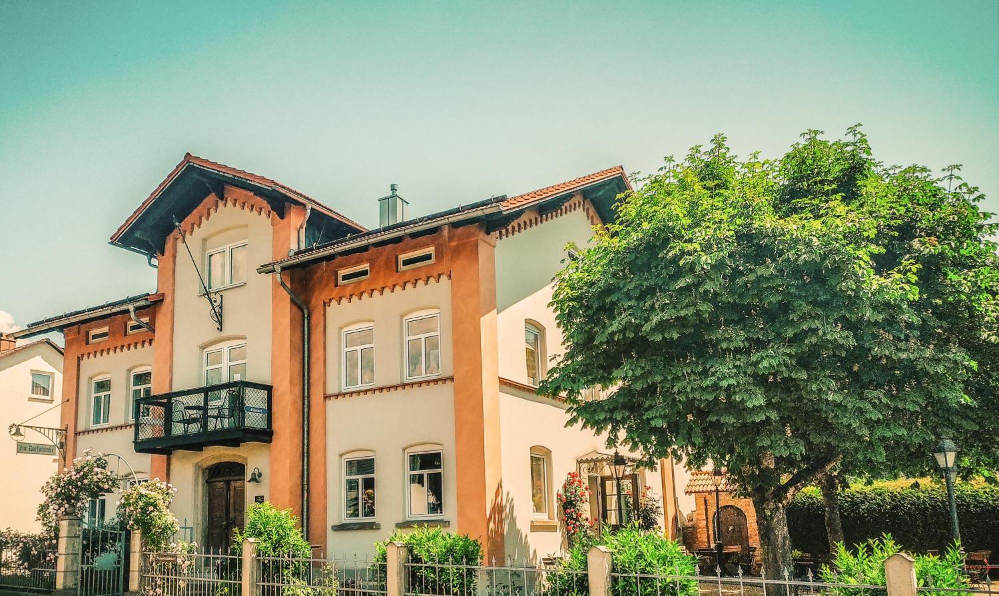 Dorfschaenke Deggendorf Hotel & Apartmenthaus Exterior foto